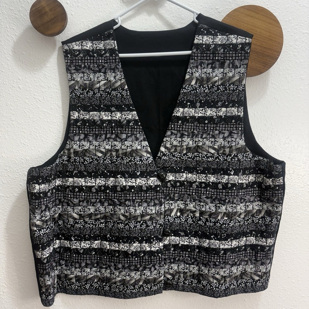 Unique VTG Handmade Lattice Patchwork Quilt Black & White Vest XXL Cottagecore